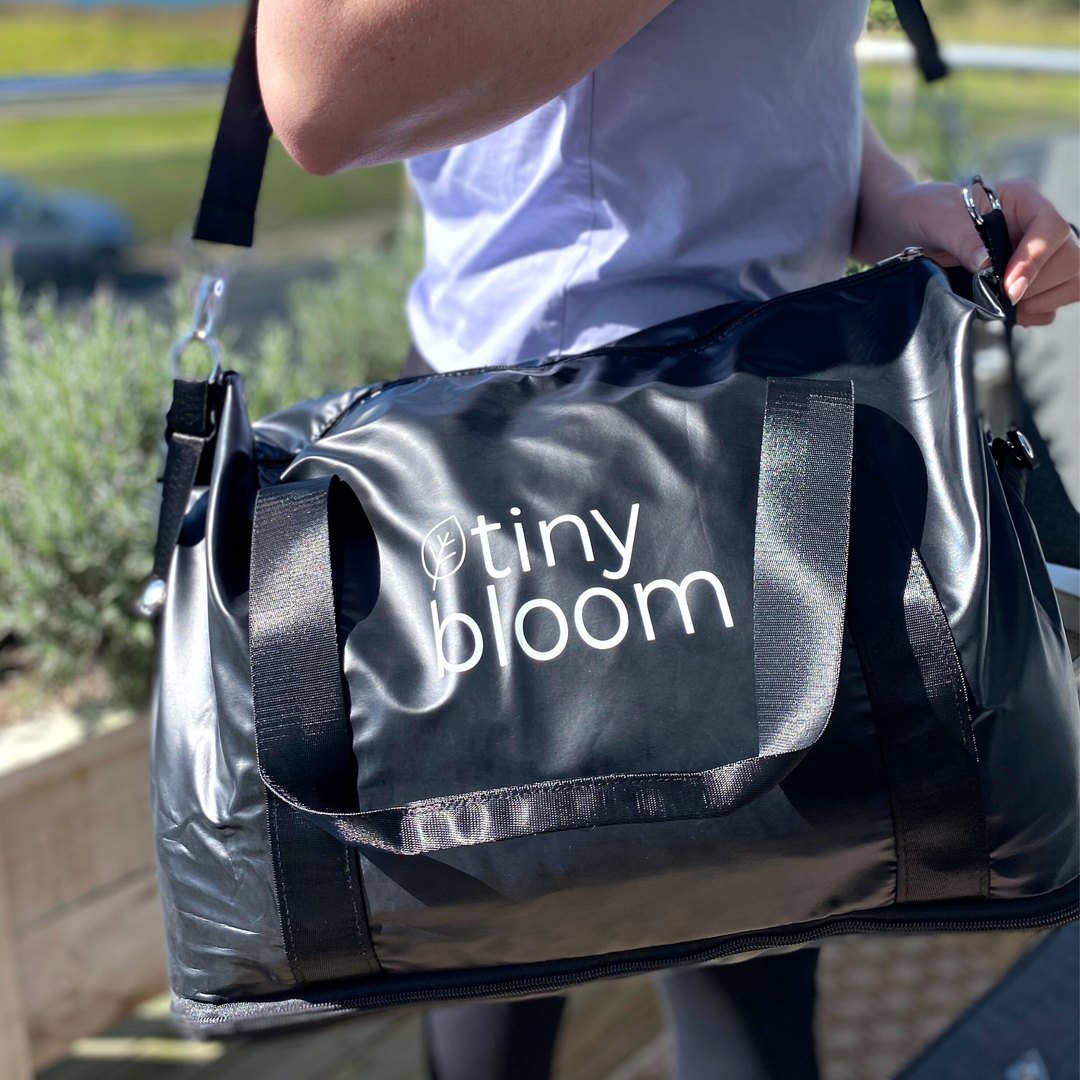 Blackberry duffle deals bag price